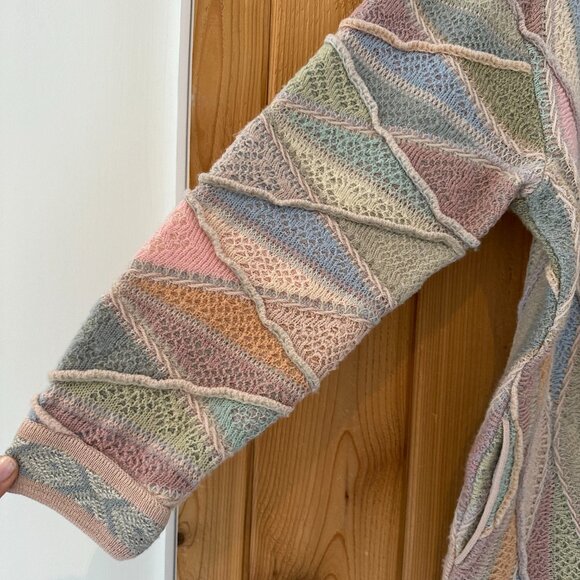 Coogi Vintage Size Medium Button Front Cardigan Sweater in Multi Pastels - Picture 8 of 8